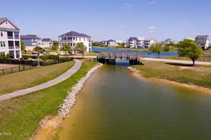 313 Cannonsgate Dr, Newport, NC 28570 - Photo 11