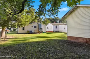 614 W 10th St, Washington, NC 27889 - Photo 7