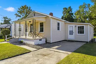 614 W 10th St, Washington, NC 27889 - Photo 5