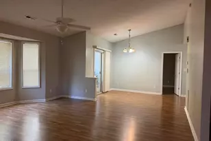 110 Breezewood Dr, Greenville, NC 27858 - Photo 3