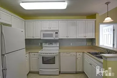 633 Spencer Farlow Drive #31, Carolina Beach, NC 28428 - Photo 7