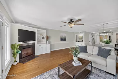 7 Gardner Point Drive, Elizabeth City, NC 27909 - Photo 11