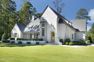 201 Crescent Ct, Pinehurst, NC 28374 - Photo 1