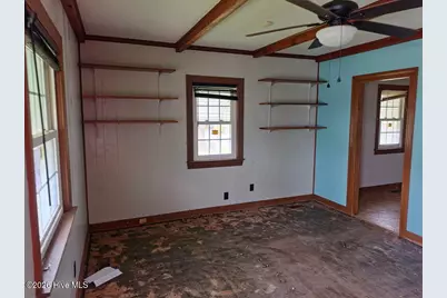 305 E Commercial Avenue, Stantonsburg, NC 27883 - Photo 5