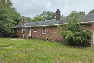 2211 Tanglewood Dr, Kinston, NC 28504 - Photo 3