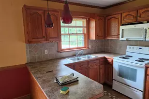 2211 Tanglewood Dr, Kinston, NC 28504 - Photo 7