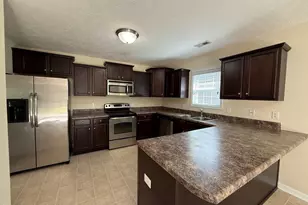 319 Hughes Ln, Jacksonville, NC 28546 - Photo 3
