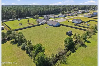 221 Cherry Blossom Drive, Richlands, NC 28574 - Photo 37