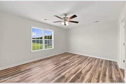 221 Cherry Blossom Drive, Richlands, NC 28574 - Photo 17
