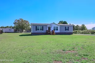 282 Sand Ridge Rd, Beulaville, NC 28518 - Photo 3