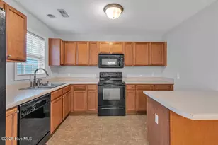 104 Elbert Way, Jacksonville, NC 28540 - Photo 9
