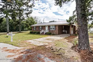 207 Thomas St, Conway, NC 27820 - Photo 3