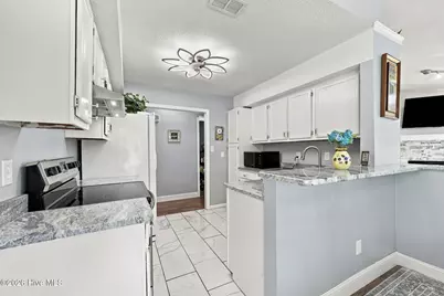 702 Stonewall Avenue, Jacksonville, NC 28540 - Photo 17