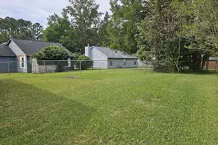 3701 Dovefield Ct, New Bern, NC 28560 - Photo 19