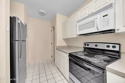 311 N 2nd Street #Apt H, Wilmington, NC 28401 - Photo 11