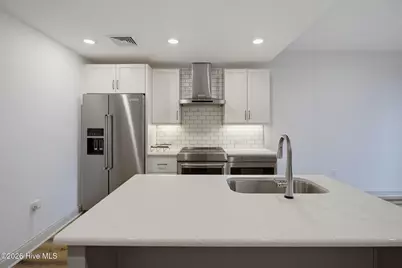 10 Grace Street #Apt 303, Wilmington, NC 28401 - Photo 5