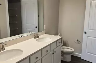 206 Crab Claw Spit Ln, Jacksonville, NC 28546 - Photo 3