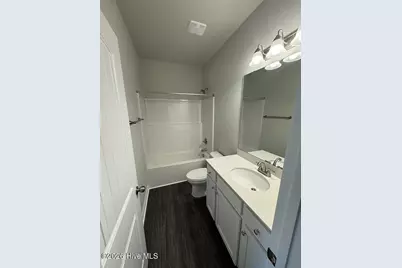 206 Crab Claw Spit Lane, Jacksonville, NC 28546 - Photo 5