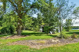 436 Doctor Robinson Rd, Bladenboro, NC 28320 - Photo 45