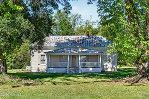 436 Doctor Robinson Rd, Bladenboro, NC 28320 - Photo 1