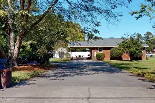 403 N Goldsboro St, Pikeville, NC 27863 - Photo 3