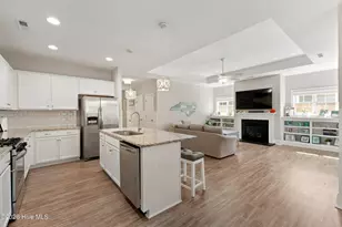 128 Hanover Lakes Dr, Wilmington, NC 28401 - Photo 11