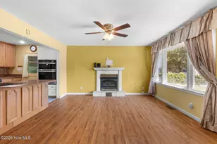 13 Dewitt St, Jacksonville, NC 28540 - Photo 5
