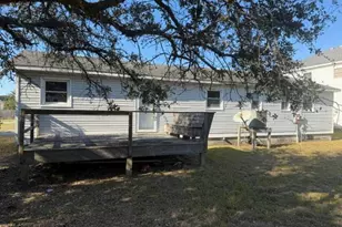 217 W Walker St, Kill Devil Hills, NC 27948 - Photo 3