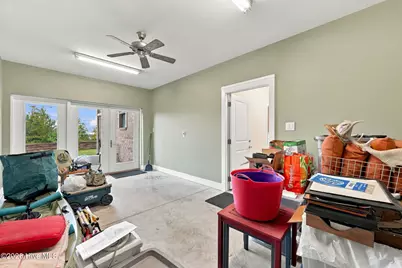 609 Neuse Harbour Boulevard, New Bern, NC 28560 - Photo 43