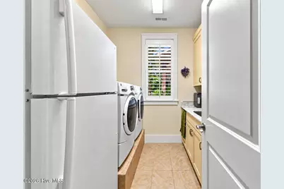 609 Neuse Harbour Boulevard, New Bern, NC 28560 - Photo 41