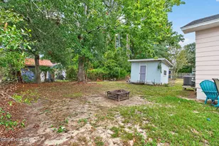 129 NW 20th St, Oak Island, NC 28465 - Photo 35