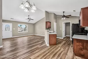 134 Rosemary Ave, Hubert, NC 28539 - Photo 9
