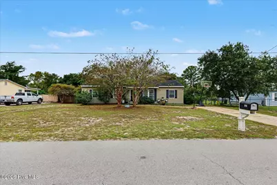 121 Freshwater Drive, Hubert, NC 28539 - Photo 1
