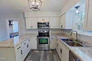 2901 Carthage Dr, Wilmington, NC 28405 - Photo 7