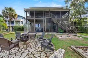 104 SW Yacht Dr, Oak Island, NC 28465 - Photo 5