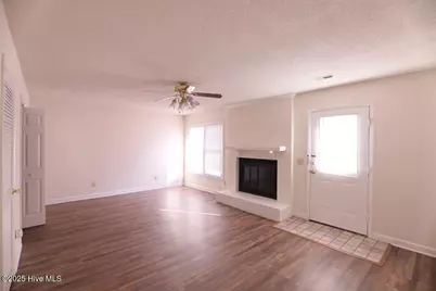 2007 Quail Ridge Road #L, Greenville, NC 27858 - Photo 5