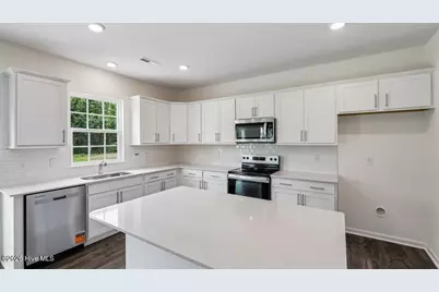 1138 Shoreline Drive, Vass, NC 28394 - Photo 5