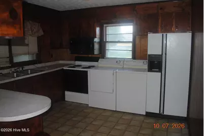 517 Waters Road, Jacksonville, NC 28546 - Photo 7