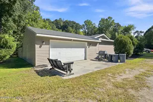 128 Lamotts Creek Rd, Piney Green, NC 28544 - Photo 3