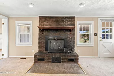 727 Share Cake Road, Clinton, NC 28328 - Photo 9