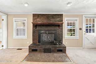 727 Share Cake Rd, Clinton, NC 28328 - Photo 9