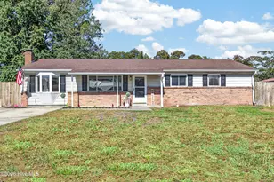 402 Dale Dr, Jacksonville, NC 28540 - Photo 1