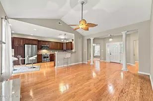 421 Riverside Ln, Stella, NC 28582 - Photo 9