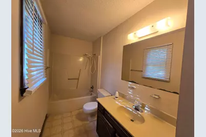 1124 Chestnut Drive, Elizabeth City, NC 27909 - Photo 7