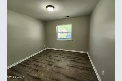 103 Hampton Court, Jacksonville, NC 28546 - Photo 11