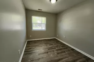 103 Hampton Ct, Jacksonville, NC 28546 - Photo 9
