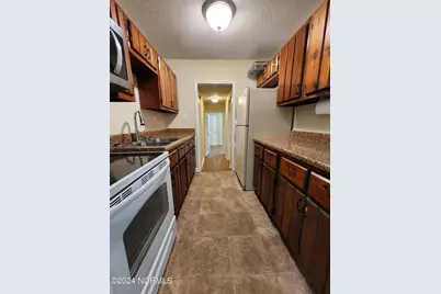 308 Majestic Lane, Jacksonville, NC 28546 - Photo 7