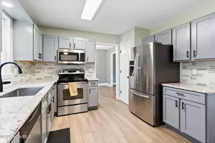 145 Lawndale Ln, Sneads Ferry, NC 28460 - Photo 23