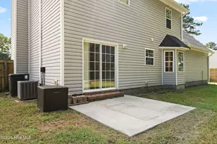 145 Lawndale Ln, Sneads Ferry, NC 28460 - Photo 45