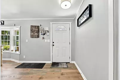 221 Oakwood Drive, New Bern, NC 28560 - Photo 3